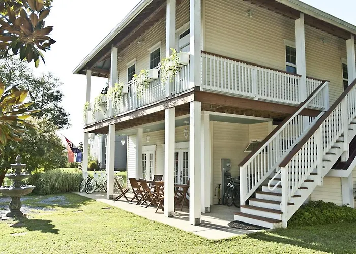 Haven Point Inn And Gallery